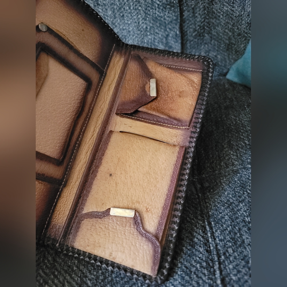 Vintage Mexican Hand Tooled Whipstitch Floral Leather Wallet - Picture 7 of 14
